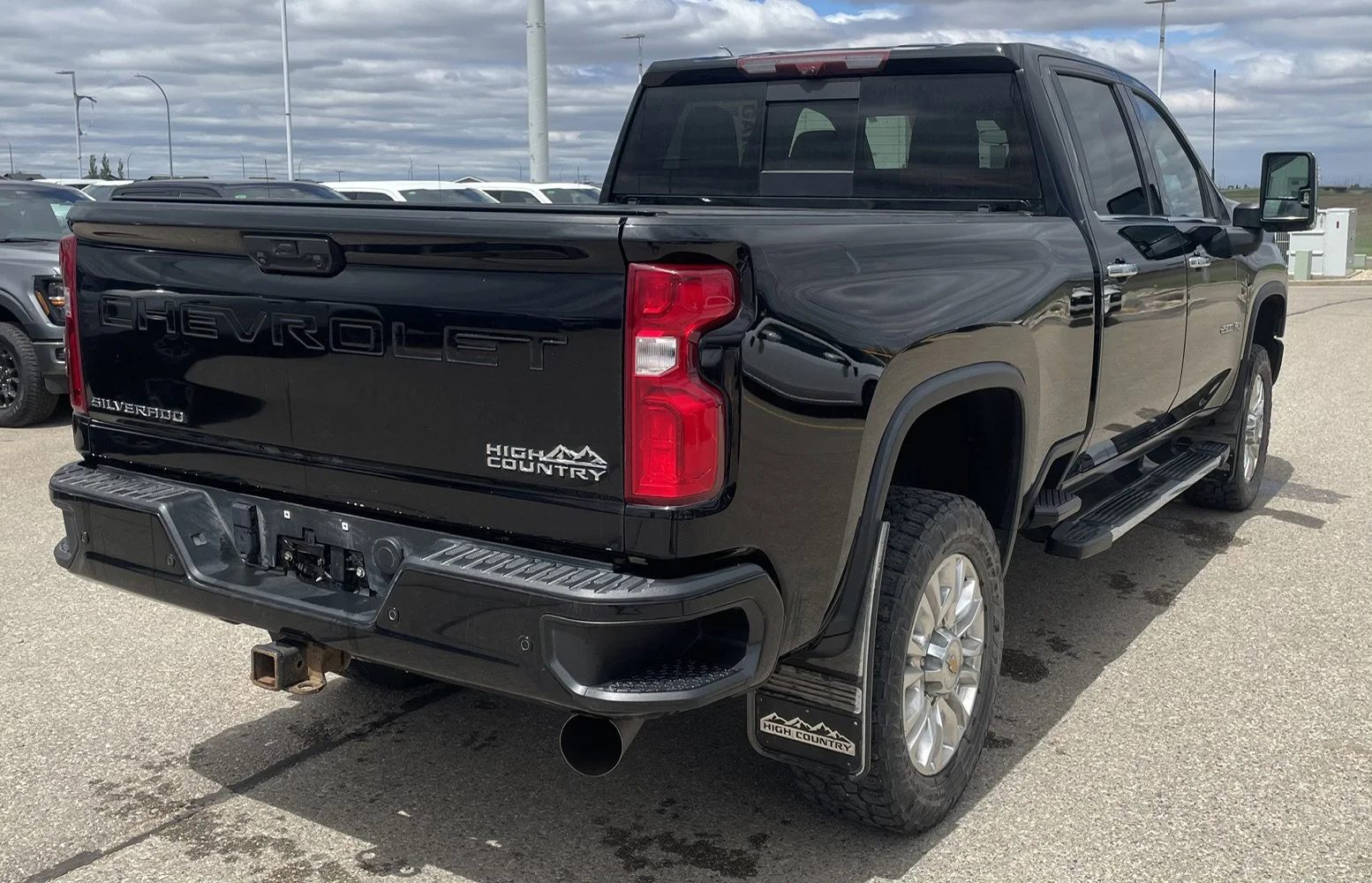 Used 2021 Black Chevrolet Crew Cab  HIGH COUNTRY image 5