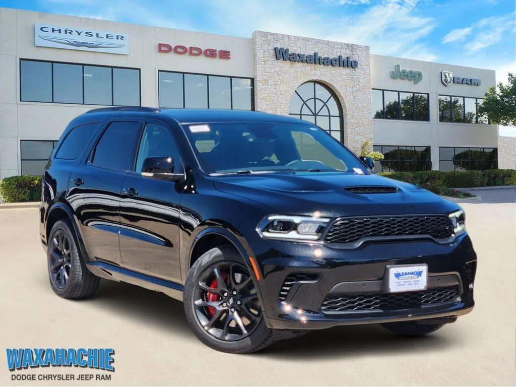 New 2026 Diamond Black Clear-Coat Exterior Paint Dodge  image 1