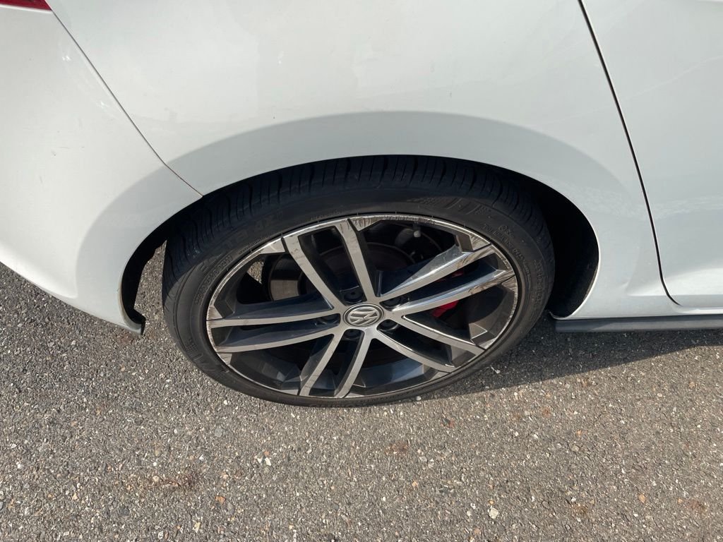 Used 2017 Pure White Volkswagen Sport image 3