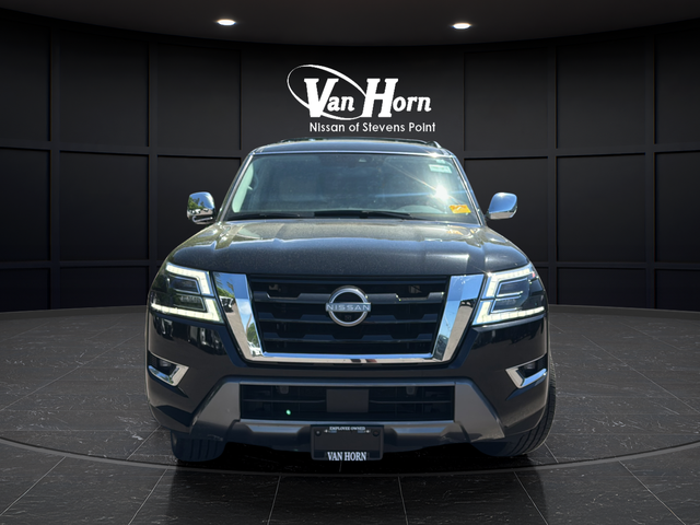 Used 2022 Super Black Nissan Platinum image 2
