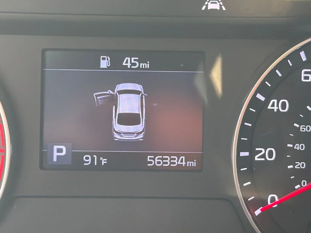 Used 2021 Aurora Black Pearl Kia LXS image 12