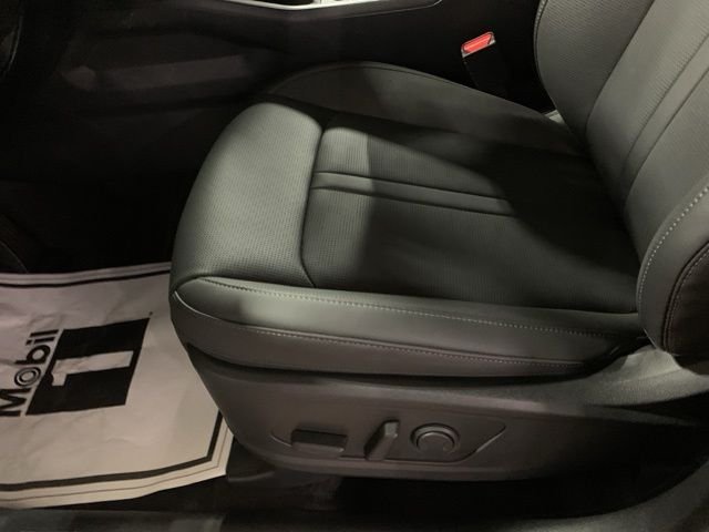Used 2026 White Kia X-Line EX image 10