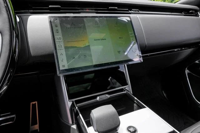 New 2026 Charente Grey Land Rover SE image 29