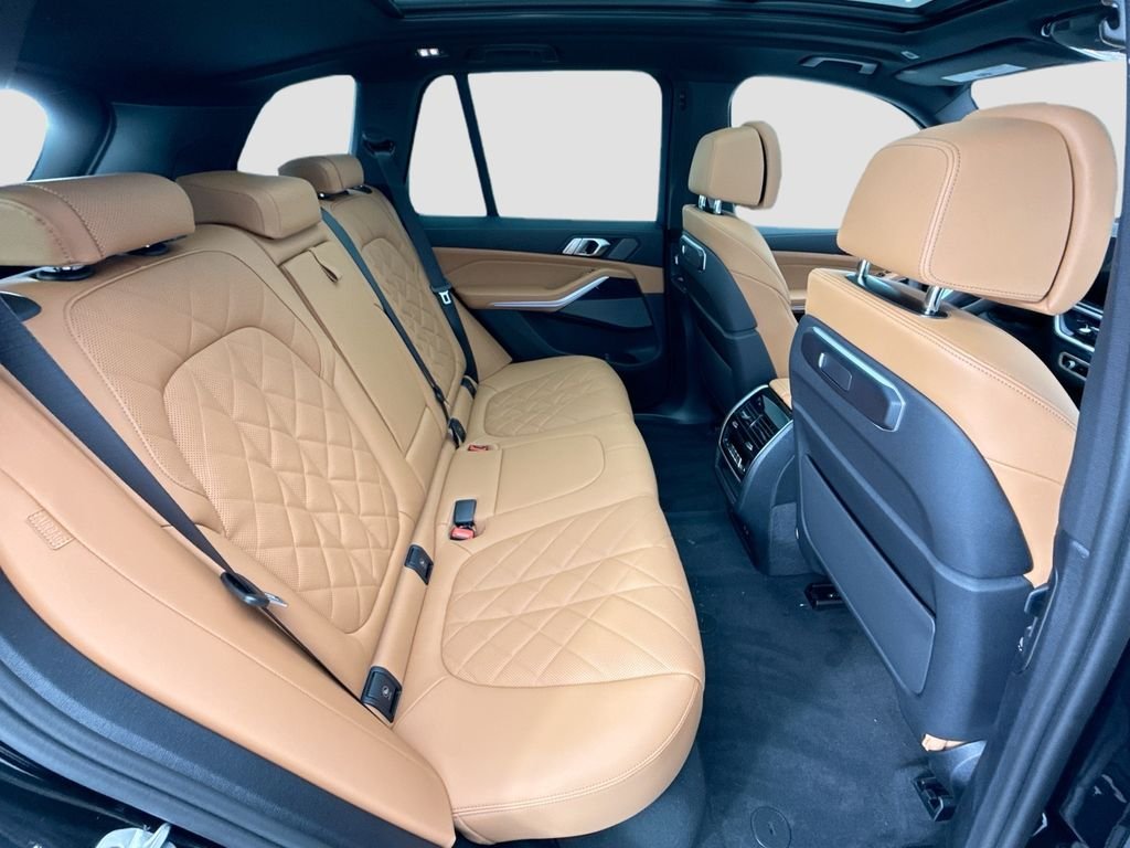 New 2026 Black Sapphire Metallic BMW xDrive50e image 21