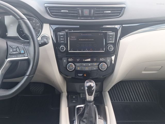Certified Used 2022 Gray Nissan SL image 18
