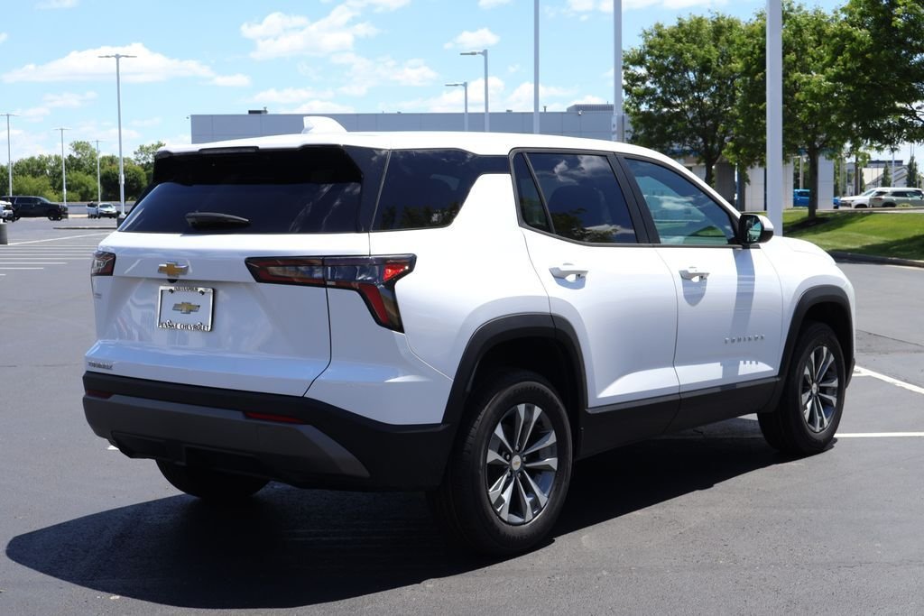 2026 Chevrolet Equinox LT - Photo 8