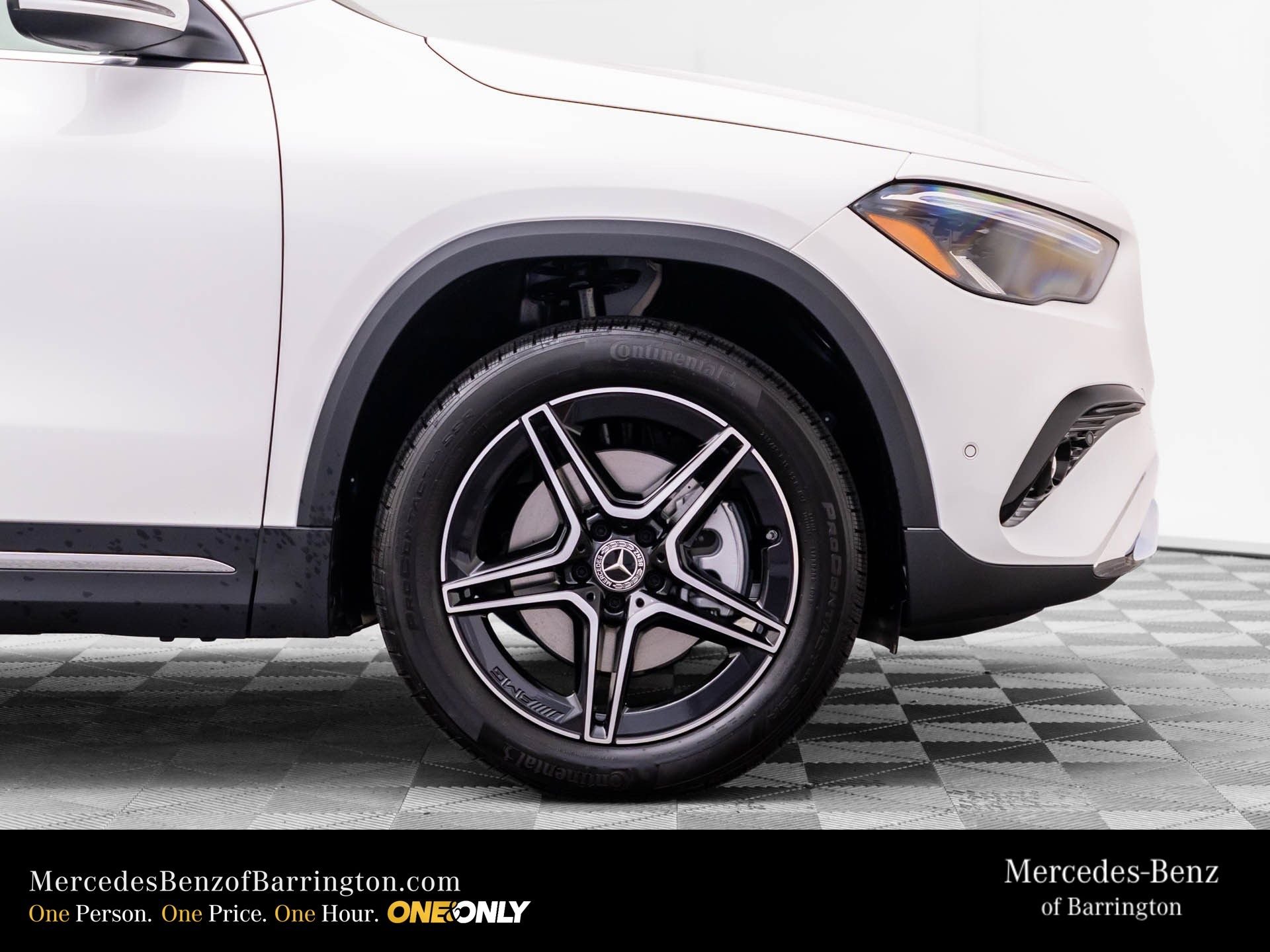 New 2026 Polar White Mercedes-Benz GLA 250 image 38