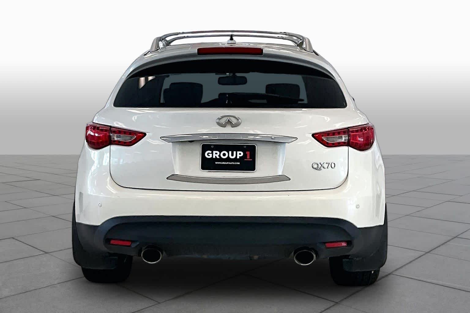 Pre-Owned 2014 INFINITI QX70