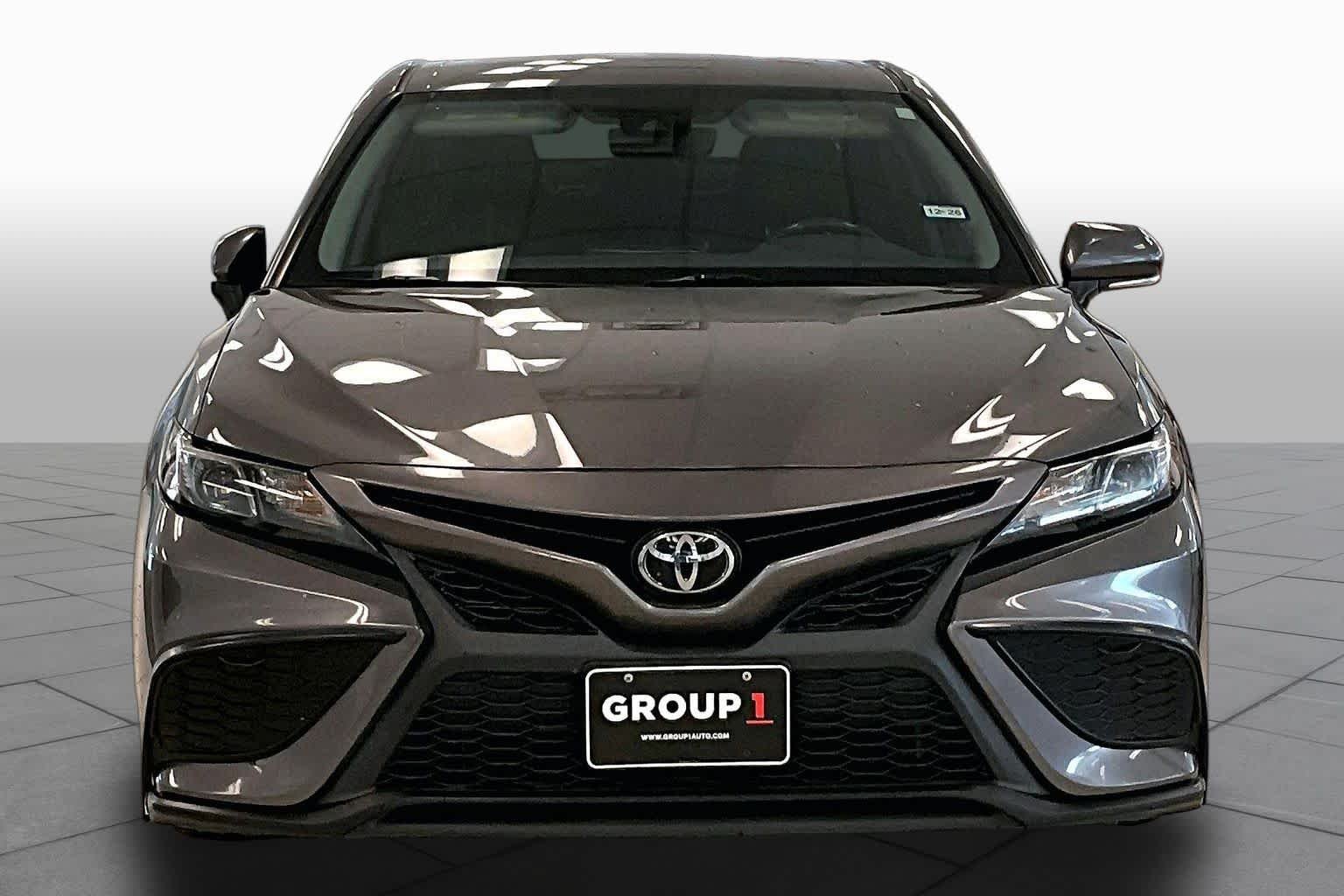 Used 2023 Predawn Gray Mica Toyota SE image 3