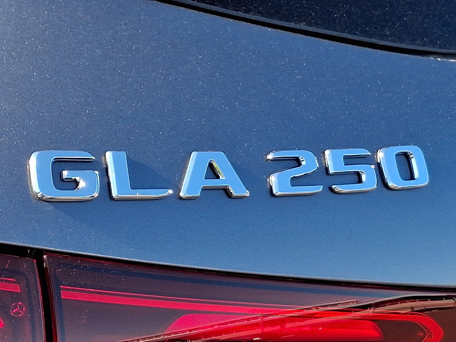New 2026 Mountain Grey Metallic Mercedes-Benz GLA 250 image 30