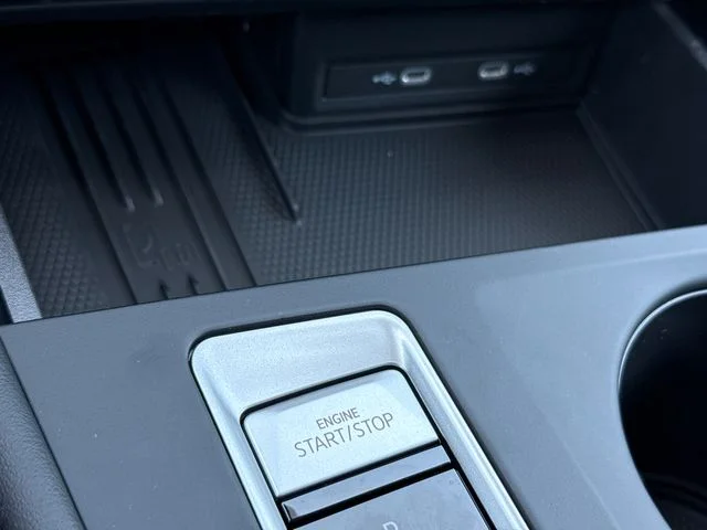 New 2026 Deep Black Pearl Volkswagen 2.0T SE image 41