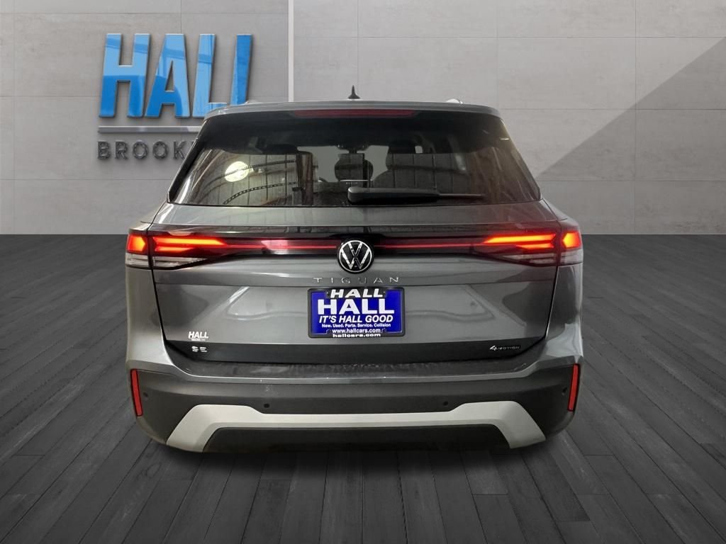 New 2026 Gray Volkswagen 2.0T SE image 4