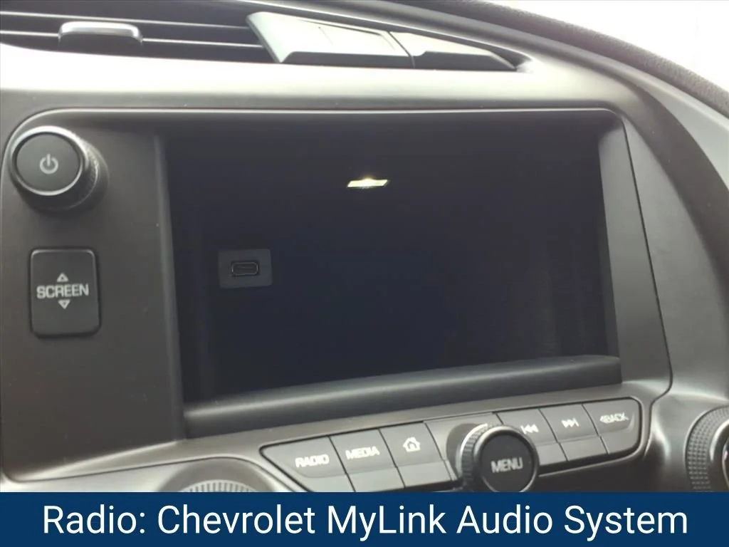 Used 2017 ARCTIC WHITE Chevrolet Z51 1LT image 4