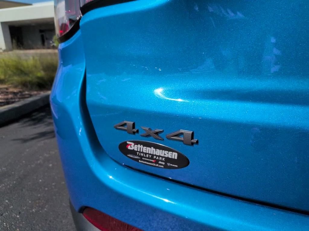 New 2026 Hydro Blue Pearlcoat Jeep Limited image 8