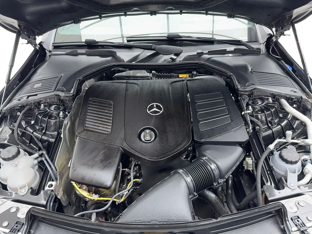 Used 2025 Gray Mercedes-Benz CLE 300 image 18