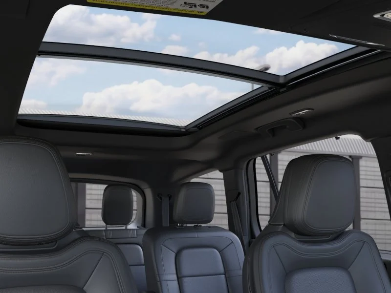 New 2026 Infinite Black Metallic Clearcoat Lincoln Reserve® image 22