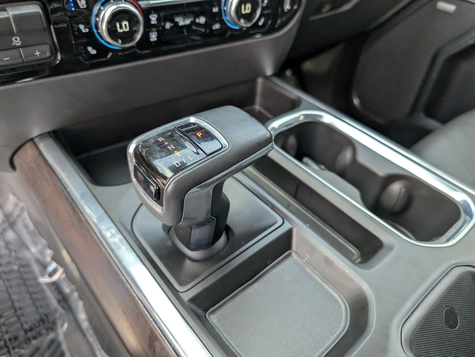 Used 2023 SUMMIT WHITE GMC SLT image 21