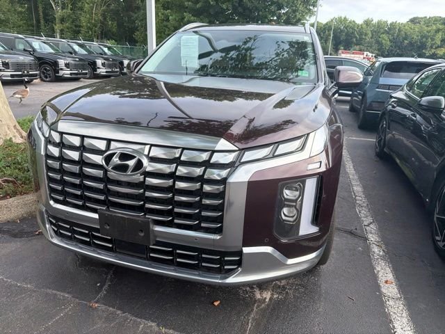 Used 2024 Sierra Burgundy Hyundai Calligraphy image 4
