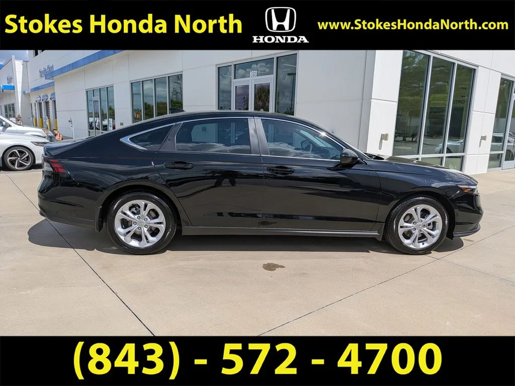 Used 2025 Black Honda LX image 3