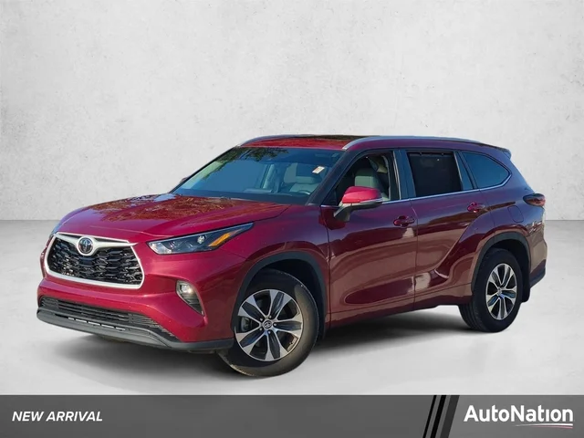 2025 Toyota Highlander XLE