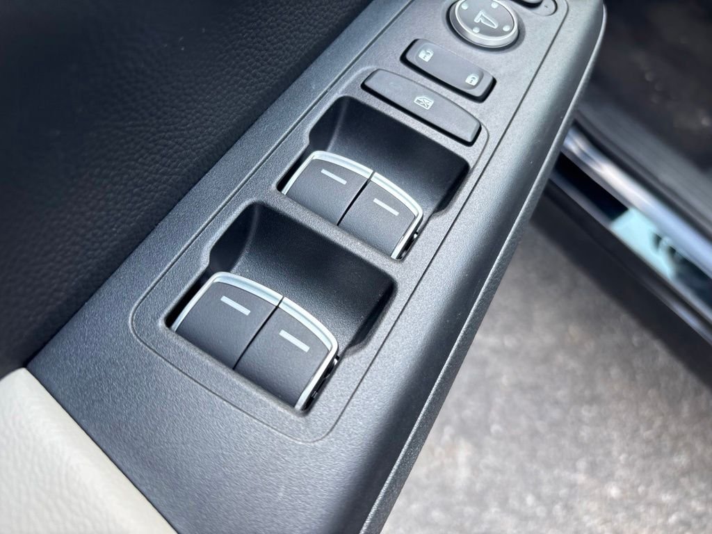 Used 2024  Honda EX-L image 20