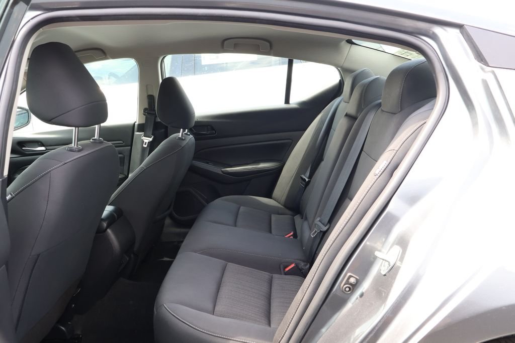 Used 2025 Gray Nissan SV FWD image 28