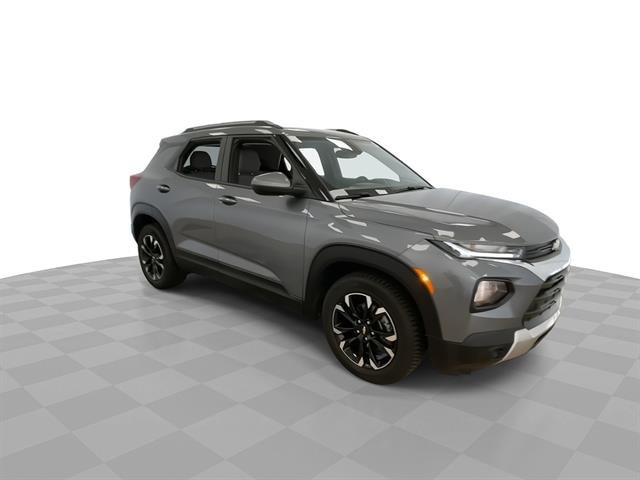 2021 Chevrolet Trailblazer LT, photo 2 of 12