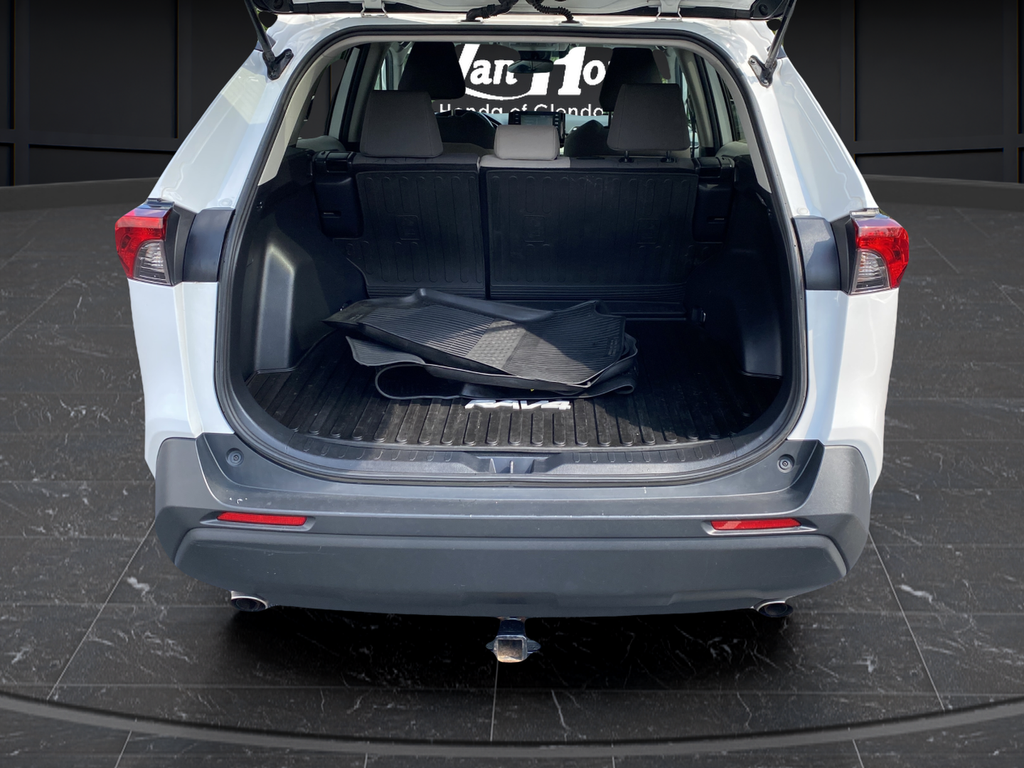 Used 2020 Super White Toyota XLE image 25
