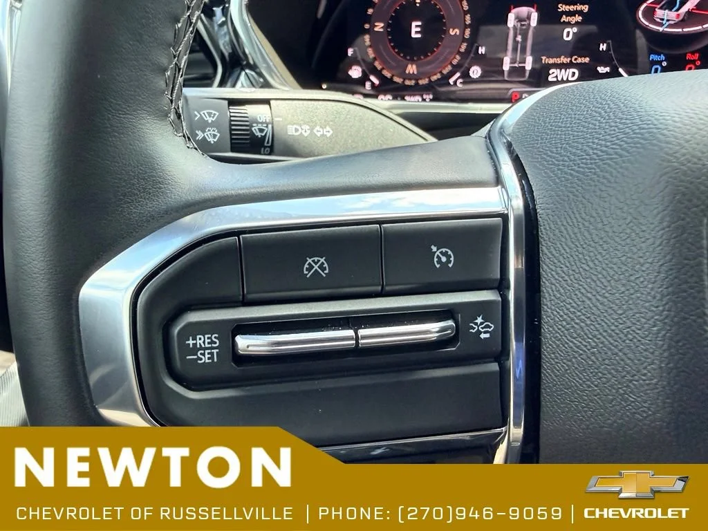Used 2024 Summit White GMC Elevation image 24