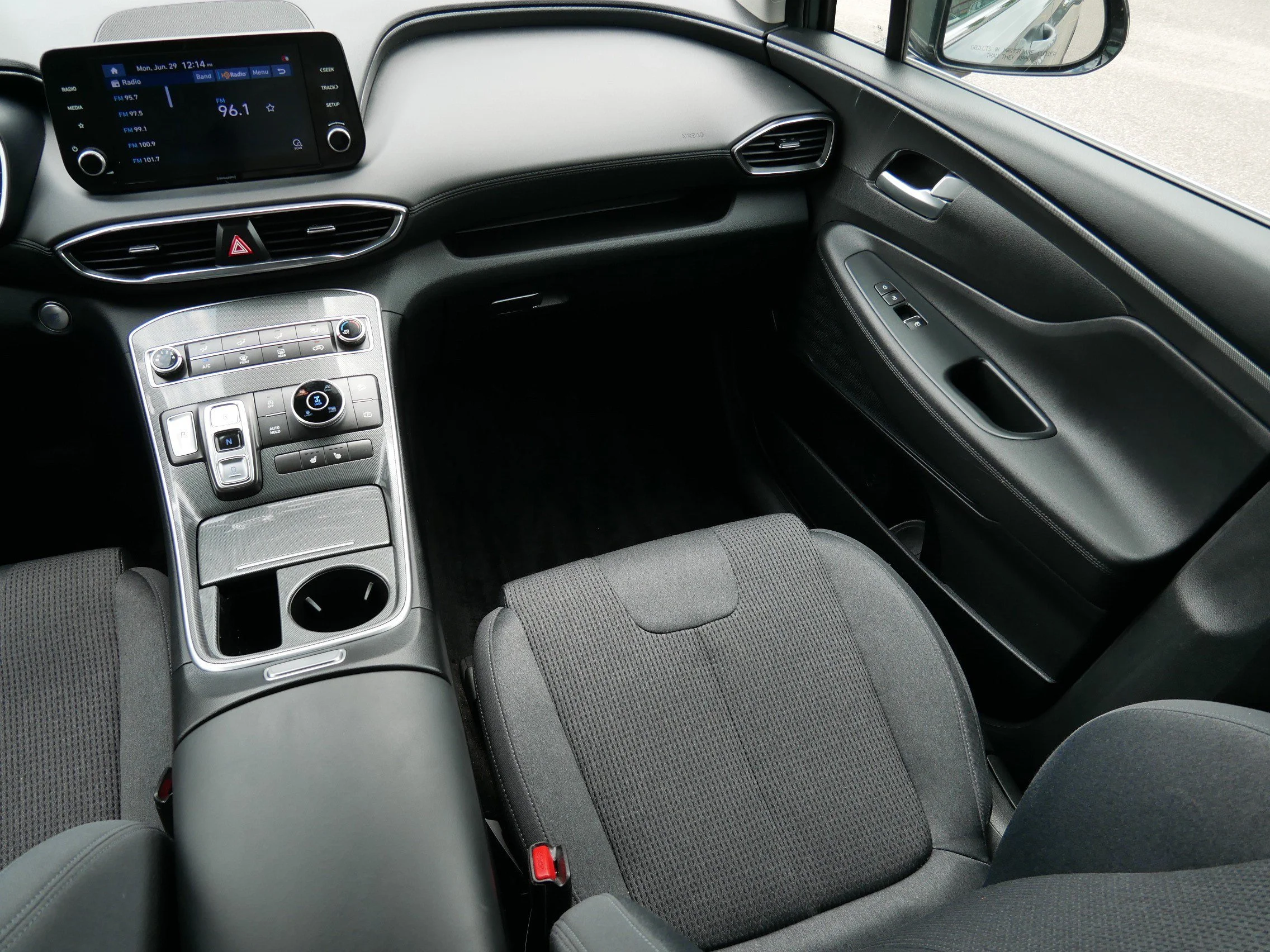 Used 2022 Hampton Gray Hyundai SEL image 11