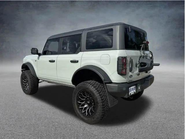 Used 2024 Green Ford Wildtrak image 17