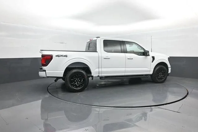 New 2026 White Ford XLT image 8