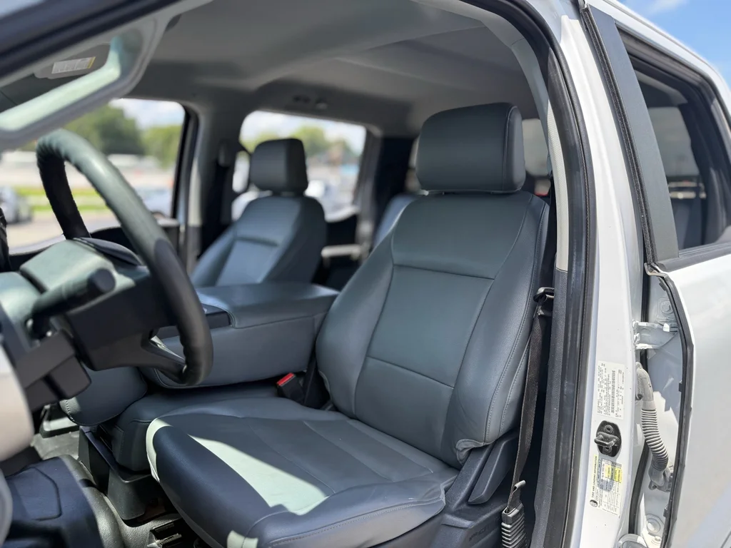 Used 2022 Oxford White Ford XL image 22