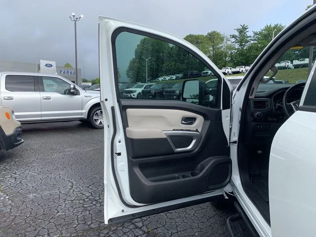 Used 2024 Glacier White Nissan SV image 21