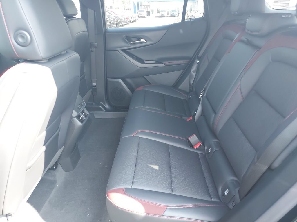 2027 Chevrolet Equinox RS - Photo 14