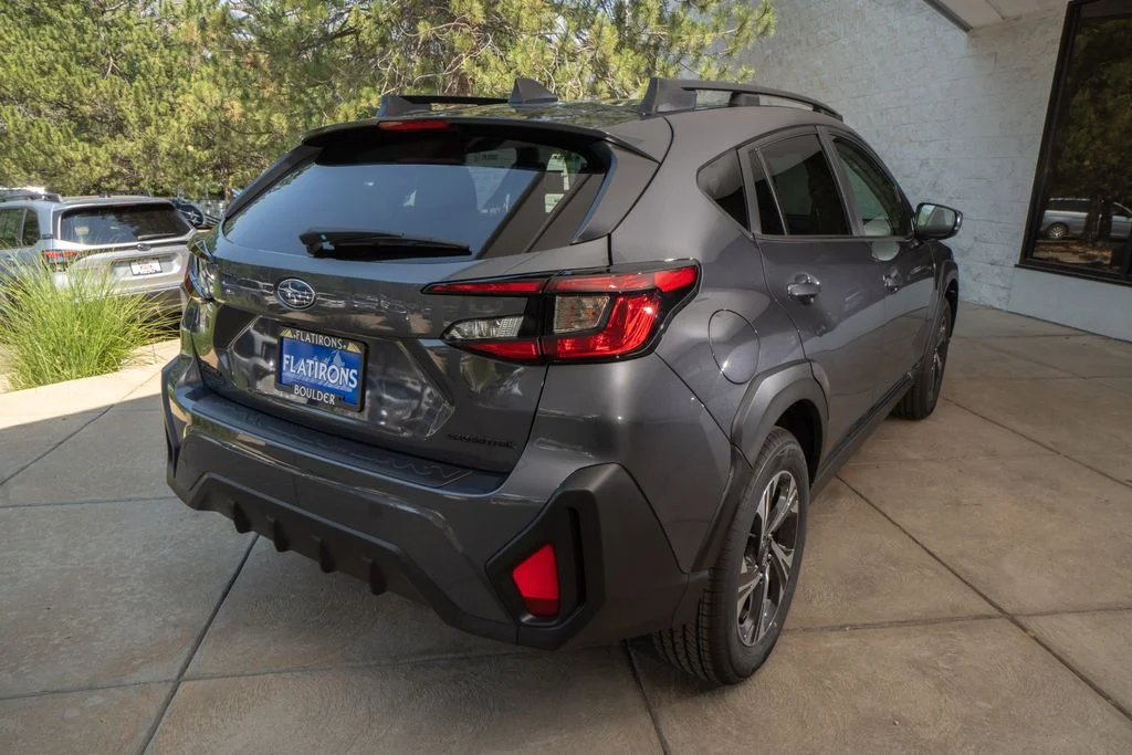 New 2026 MAGNETITE GRAY PEARL Subaru Premium image 6