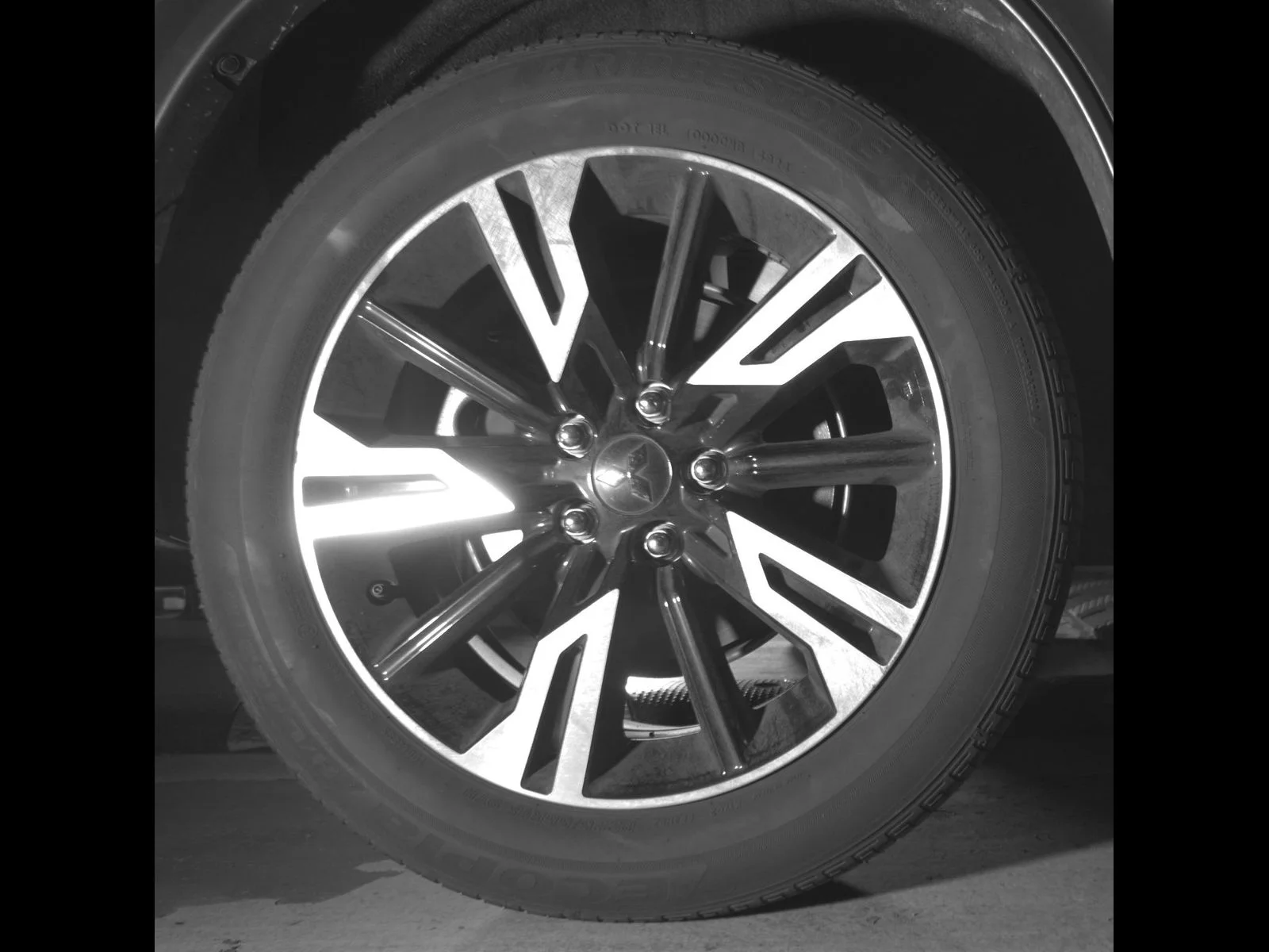 Used 2025 Alloy Silver Metallic Mitsubishi SE image 11