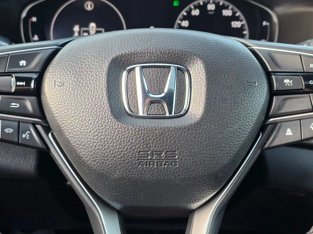 Used 2021  Honda Sport 2.0T image 25