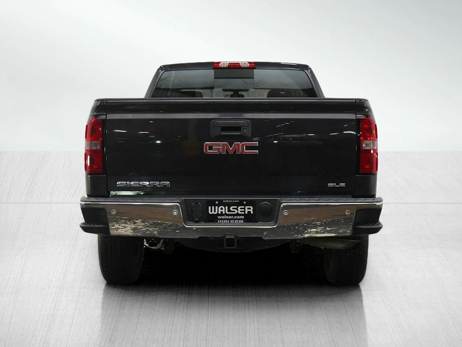 Used 2015 Iridium Metallic GMC 4WD Double Cab 143.5 SLE image 4