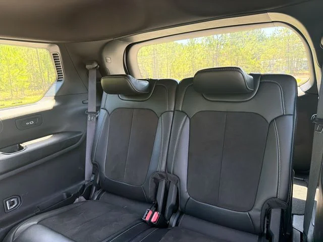 Used 2023 White Jeep Altitude image 24