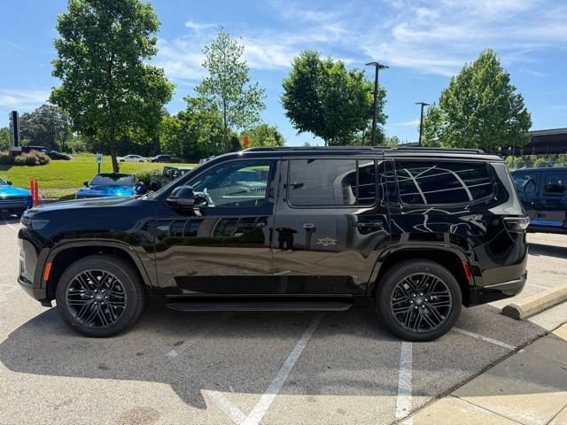 New 2026 High Gloss Black Exterior Paint Jeep Limited Reserve image 3