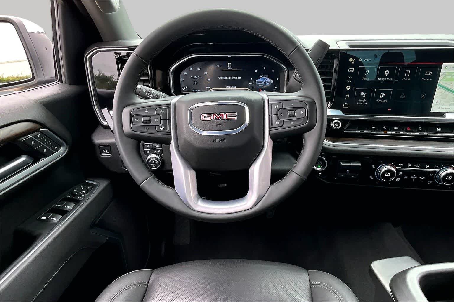 Used 2025 Summit White GMC SLT image 6