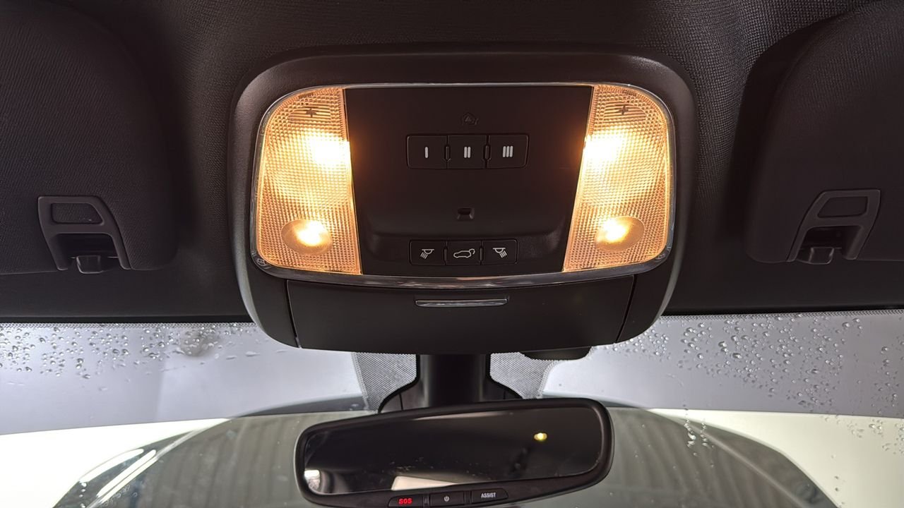 Used 2018 Black Jeep Altitude image 11