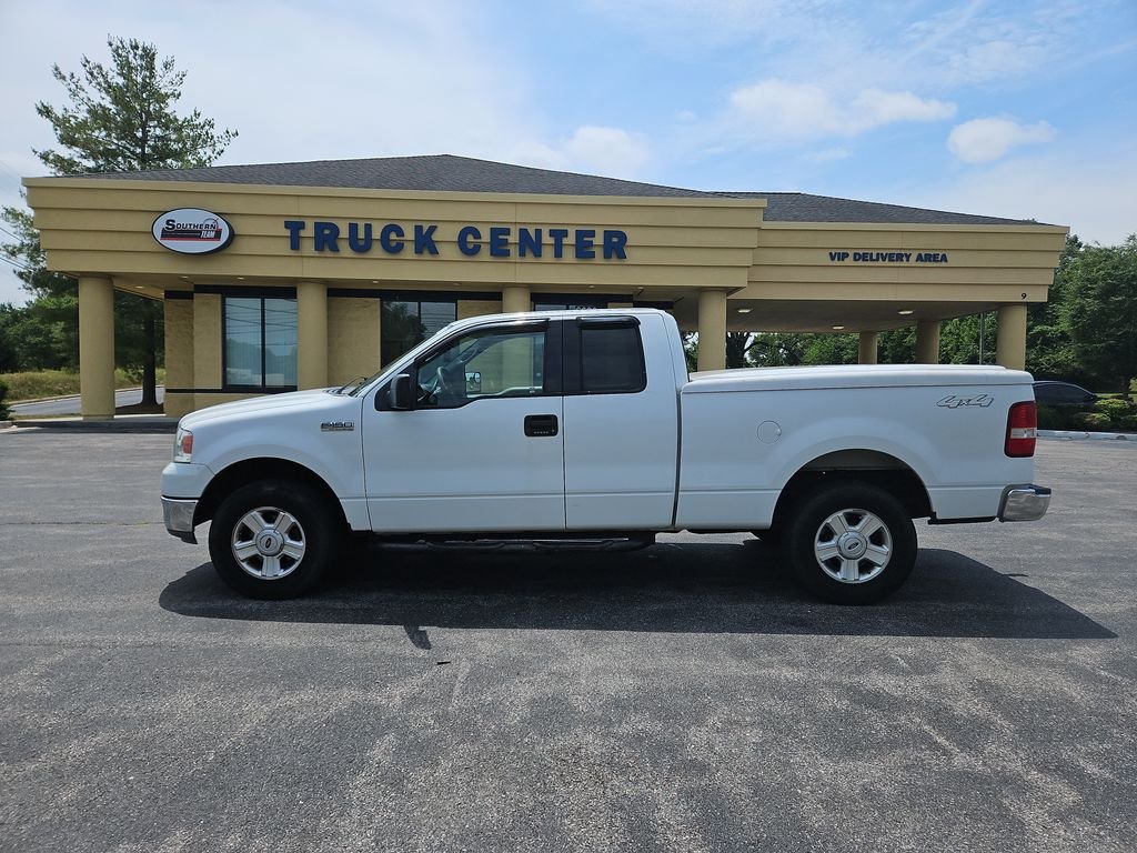 Used 2004  Ford  image 2
