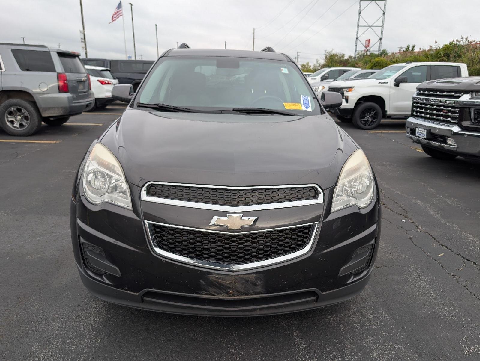 Used 2015  Chevrolet LT image 2