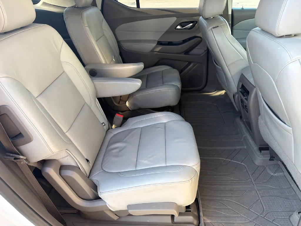 Used 2018 White Chevrolet 3LT image 15