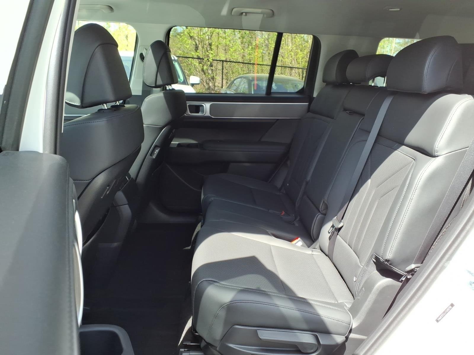 New 2026 Serenity White Hyundai XRT image 15