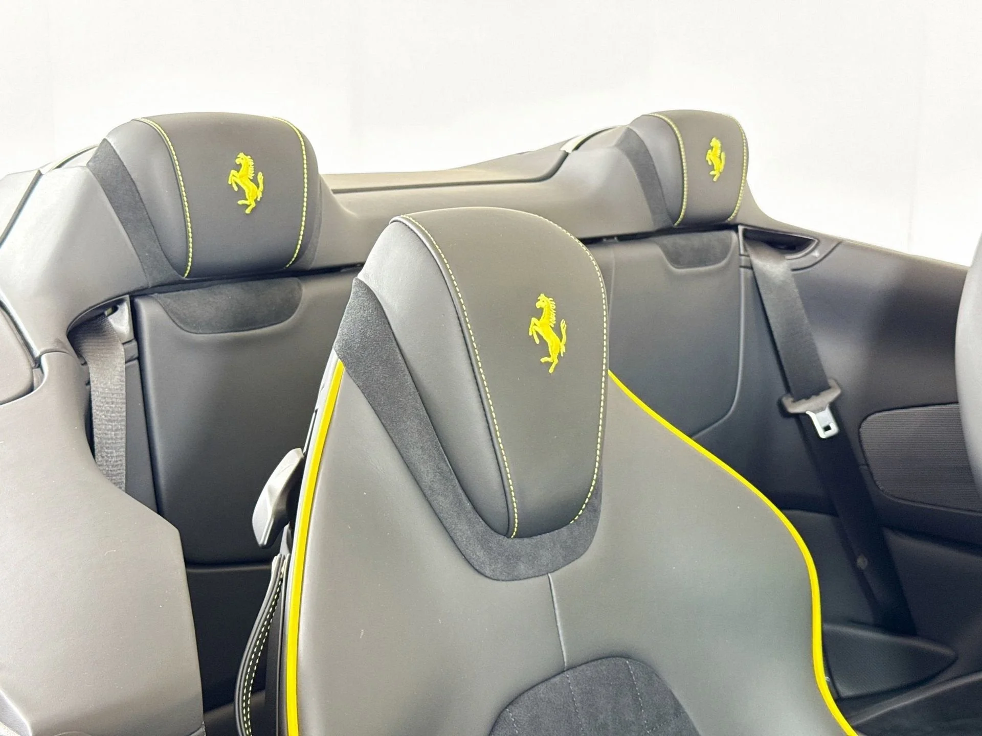 2025 Ferrari Roma Base - Photo 25