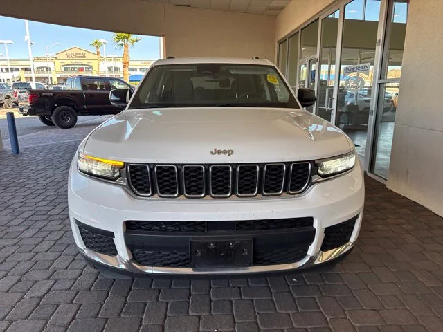 Used 2023 Bright White Clearcoat Jeep Laredo image 7