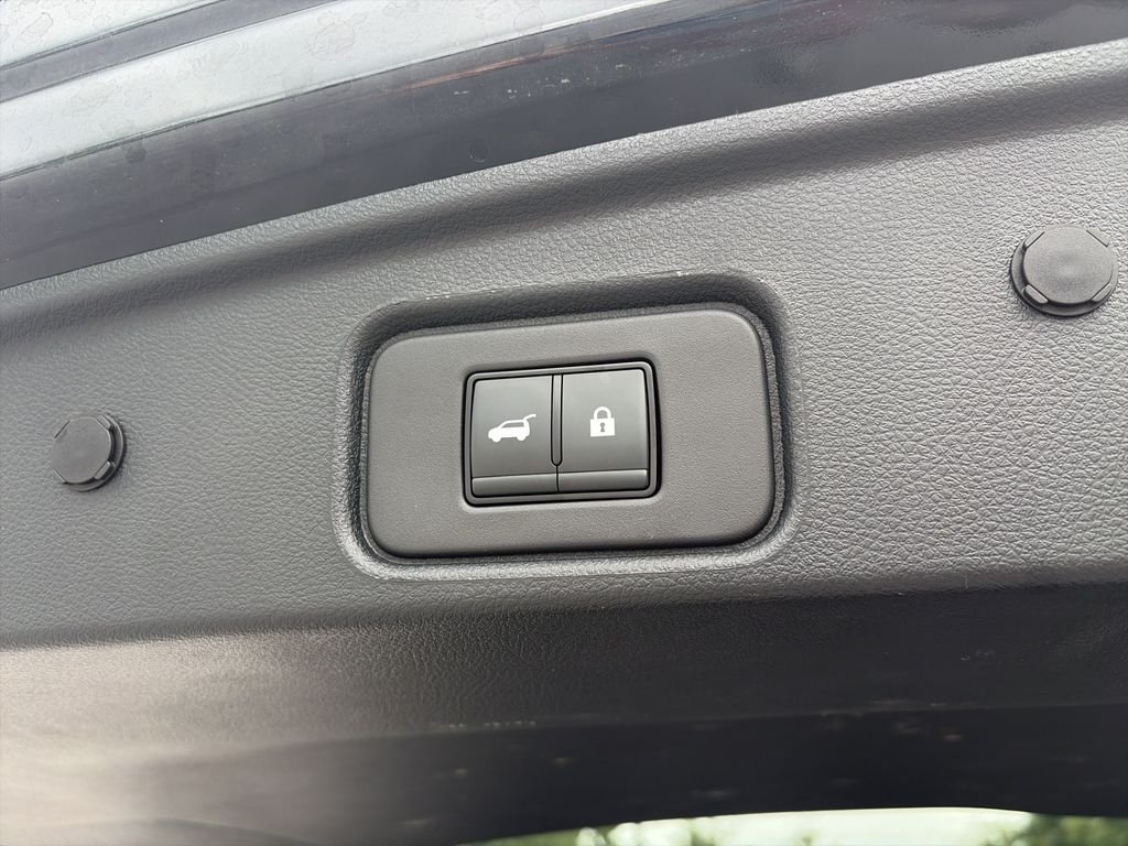 Used 2025 Black Nissan SL image 33